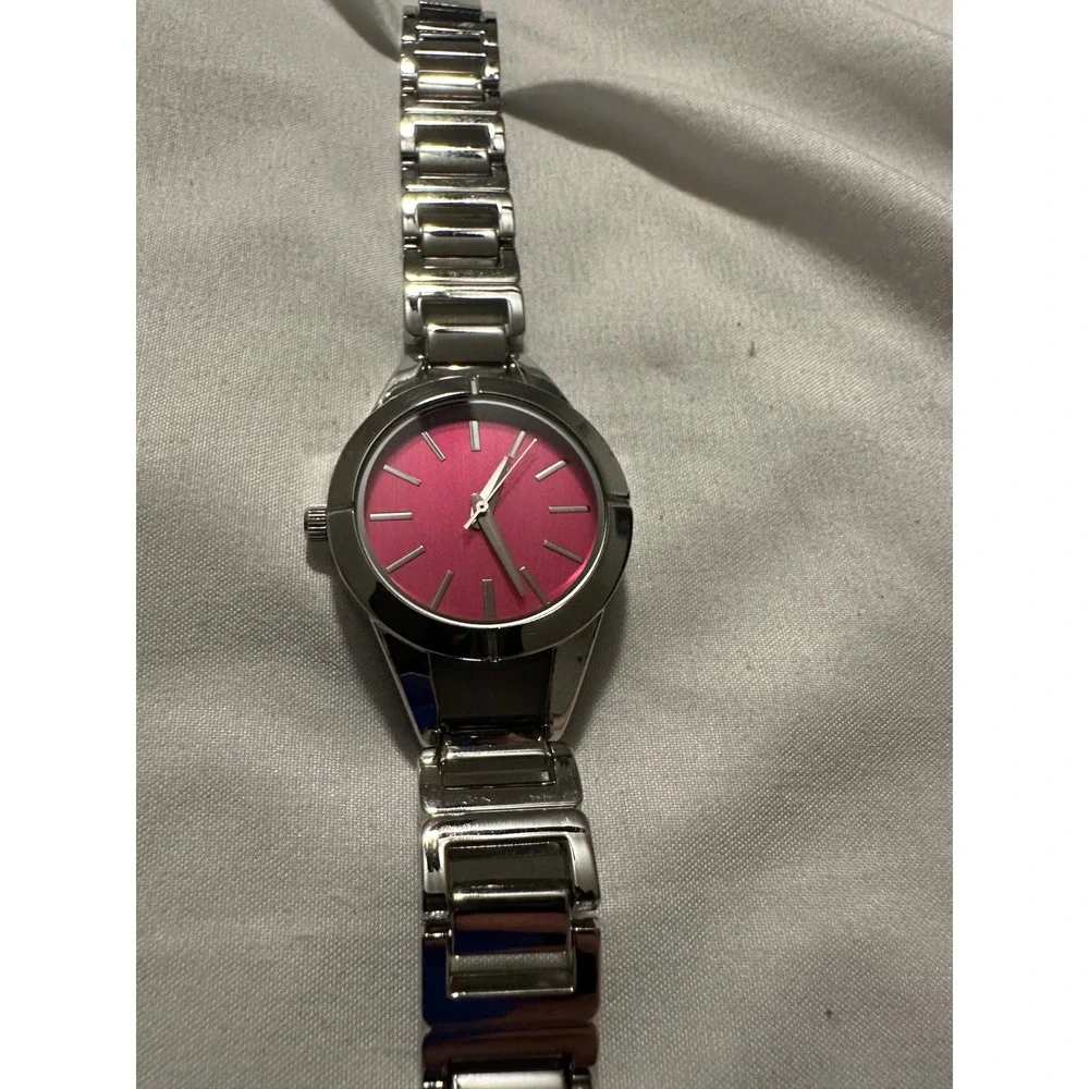 Silver Tone Women's Fashion Watch Pink‎ Face Analog Quartz Japan Movt 78/1001